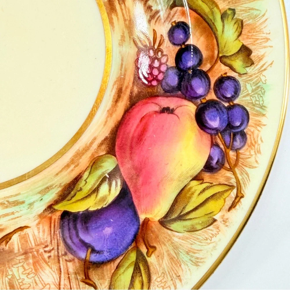 RARE Aynsley Orchard Gold 8